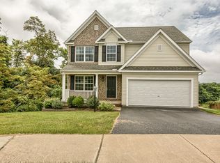 41 Pavers Cove Ct, Middletown, PA 17057