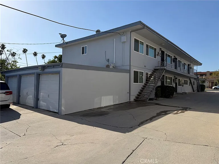 2302 Larch St #6 — Photo 13