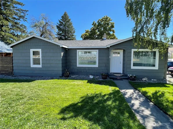 945 5th Avenue S, Okanogan, WA 98840