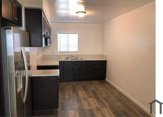 1612 W 81st St #3 — Photo 10