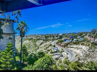 2370 Temple Hills Dr, Laguna Beach, CA 92651