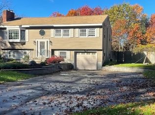 3 Lori Rd, Windham, NH 03087