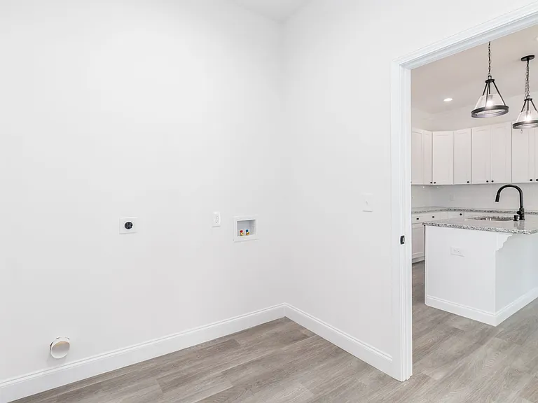 307 E Arch St — Photo 1