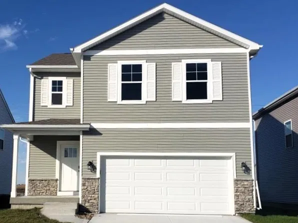 5633 153rd St, Urbandale, IA 50111
