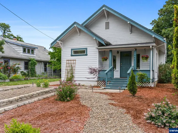 1047 SW 13th St, Corvallis, OR 97333