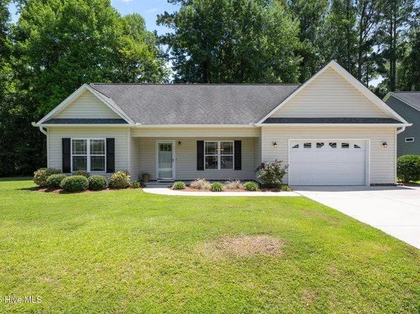 403 Satterfield Drive, New Bern, NC 28560