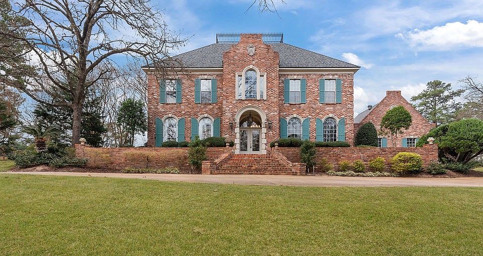 1st image of 4631 Cambridge Cir