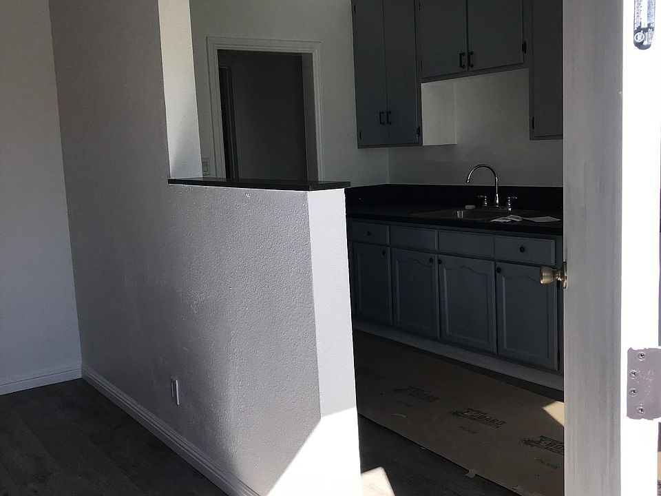 1st image of 4077 E 6th St