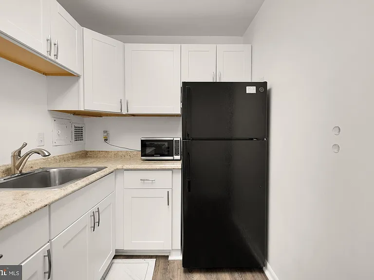 2401 H St NW #209 — Photo 11