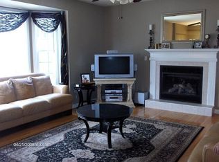 10513 Forest Hill Dr, Wexford, PA