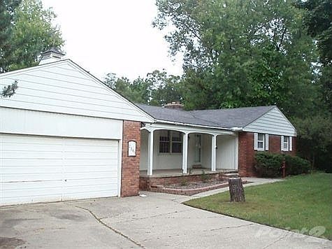 1st image of 2380 Cloverlawn Ave