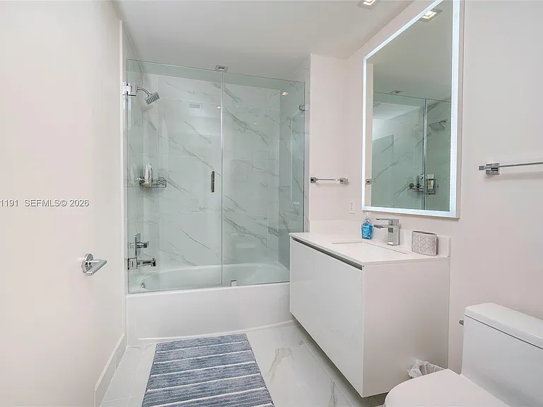 700 NE 24th St #4306-S — Photo 10
