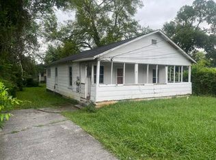 523 W Gordon Ave, Rossville, GA 30741