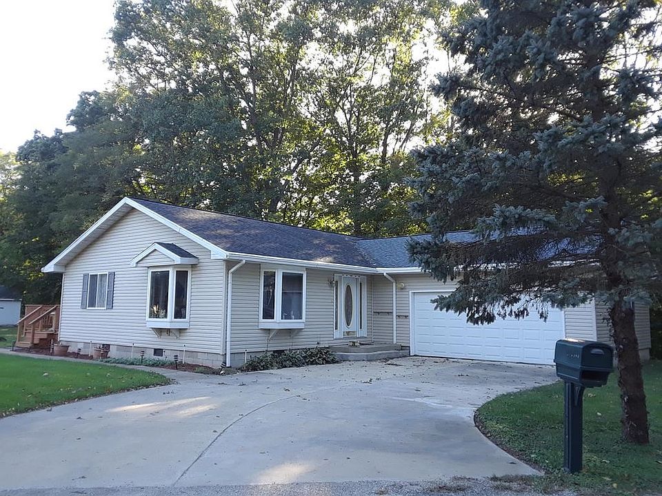 1st image of 24 Harris Dr