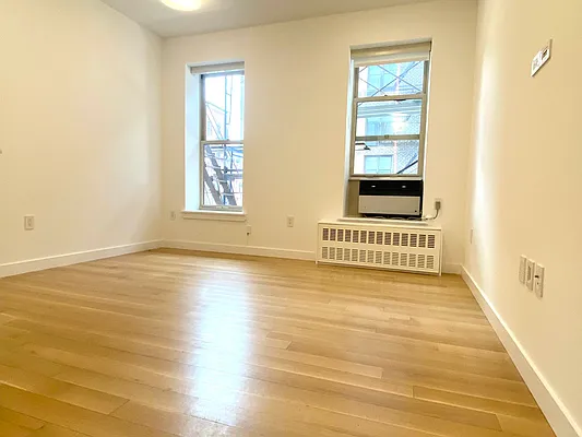 Rented by Corcoran | media 23