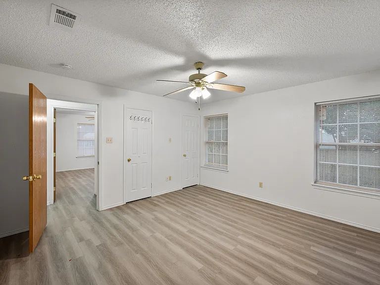 6436 Ridglea Dr — Photo 21