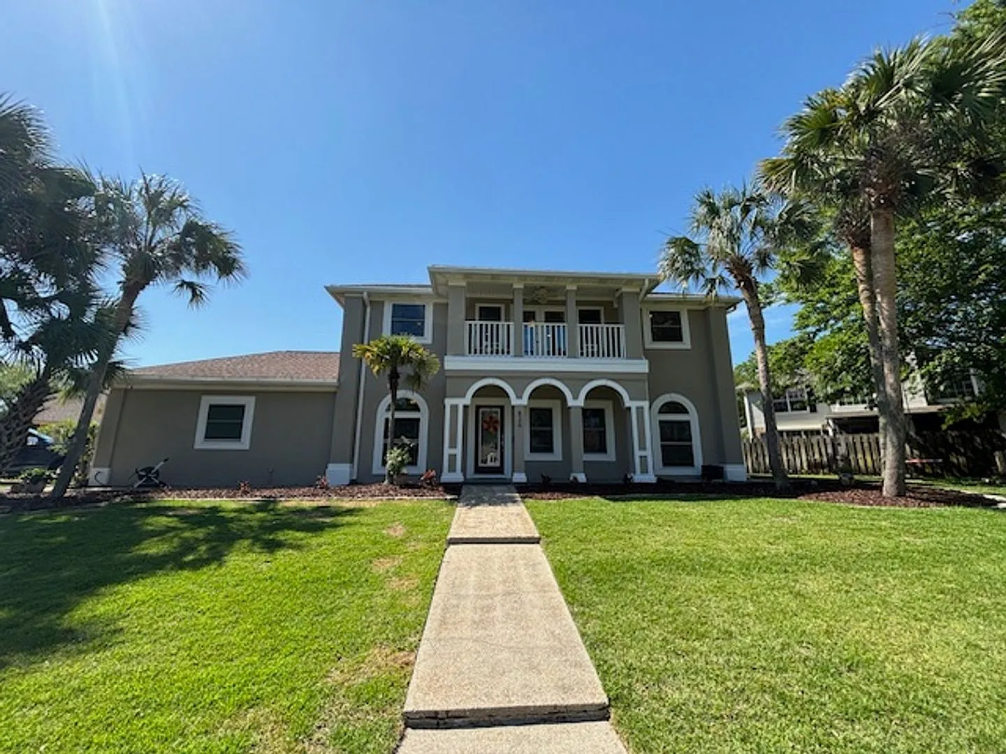 826 Blvd Of The Champions Shalimar, FL 32579 — Photo 1