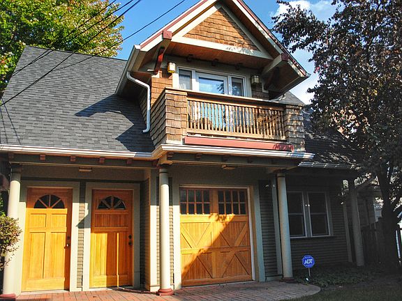 4th image of 738 Wesley Ave