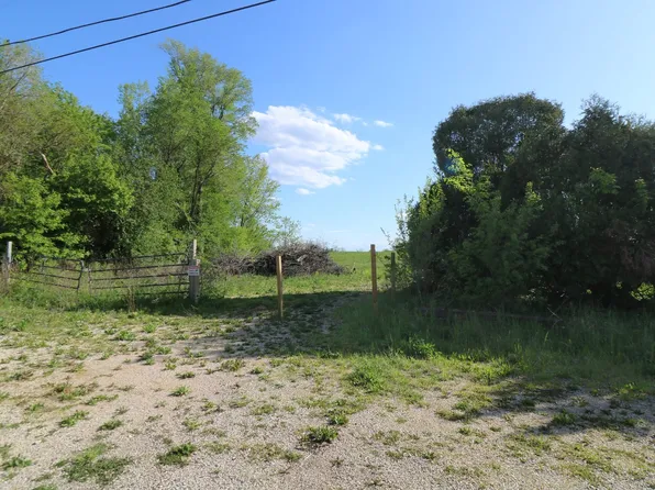 20803 E Us Highway 14, Harvard, IL 60033