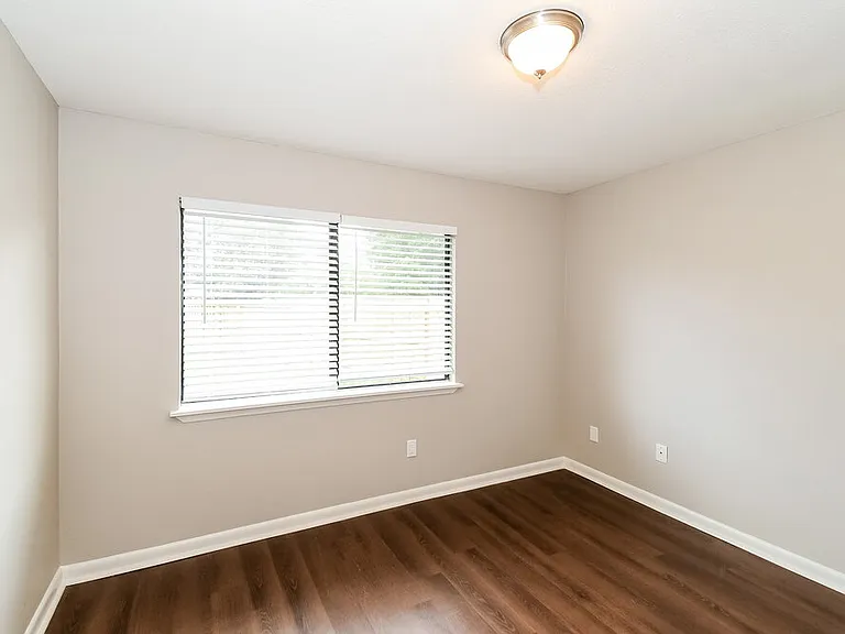 10335 Arrow Forest Ct — Photo 13