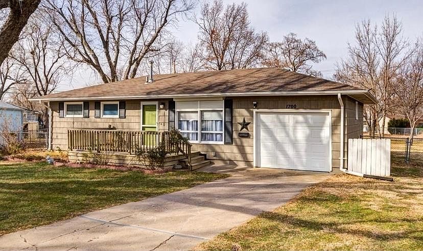 1st image of 1700 Dover Cir