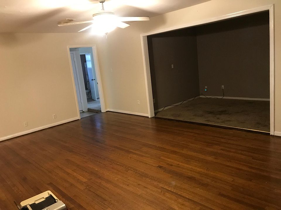 1st image of 308 Poinsetta St
