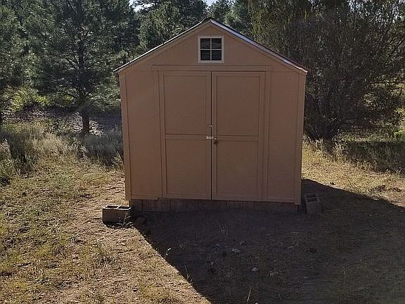 New shed with built in shelving