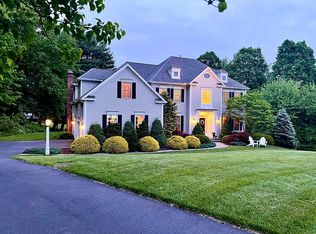 30 Devonshire Ct, Avon, CT 06001