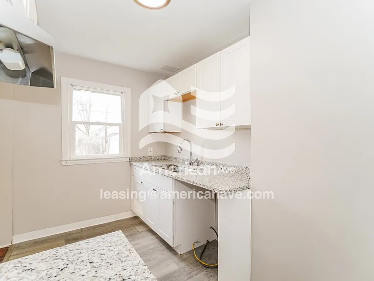 767230_010_wm_-_kitchen_13625693.jpg