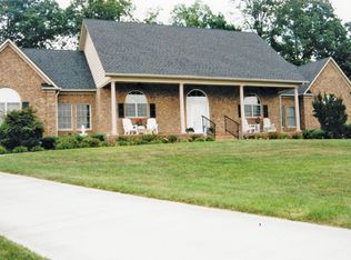 1127 Houston Springs Rd, Greenback, TN 37742