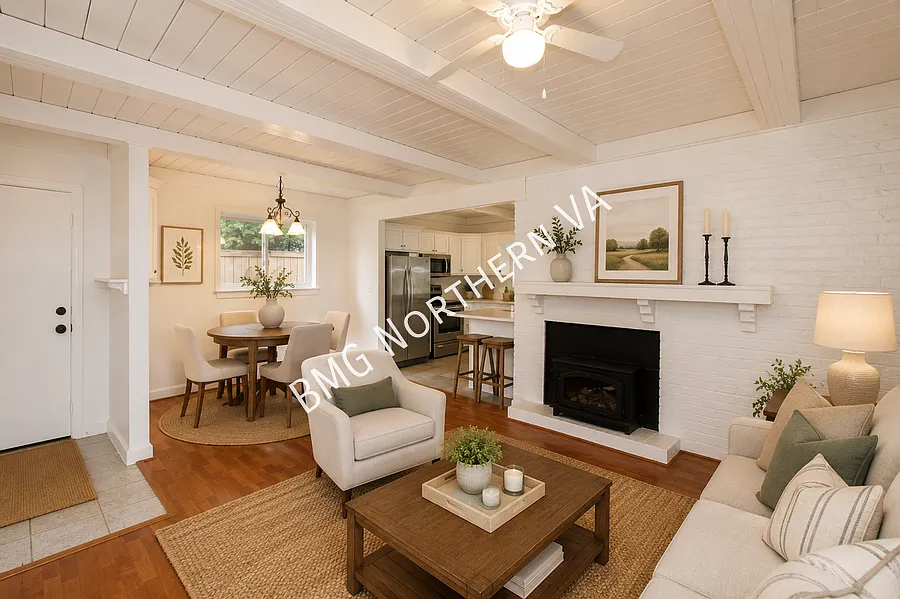 Bright and Inviting 3 BR / 2 BA near Fairfax Junction and Fairfax Pointe — Photo 2