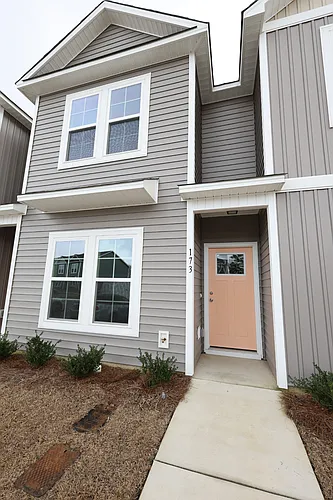 173 Loren Rd Photo 1
