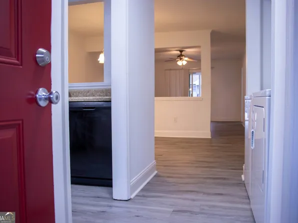 2505 W Broad St APT 311, Athens, GA 30606