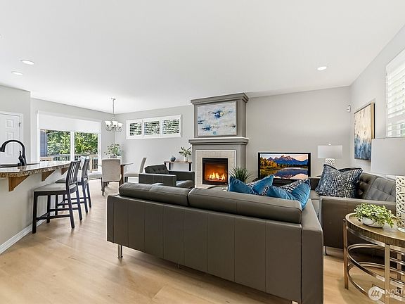 5th image of 23753 NE Twinberry Way