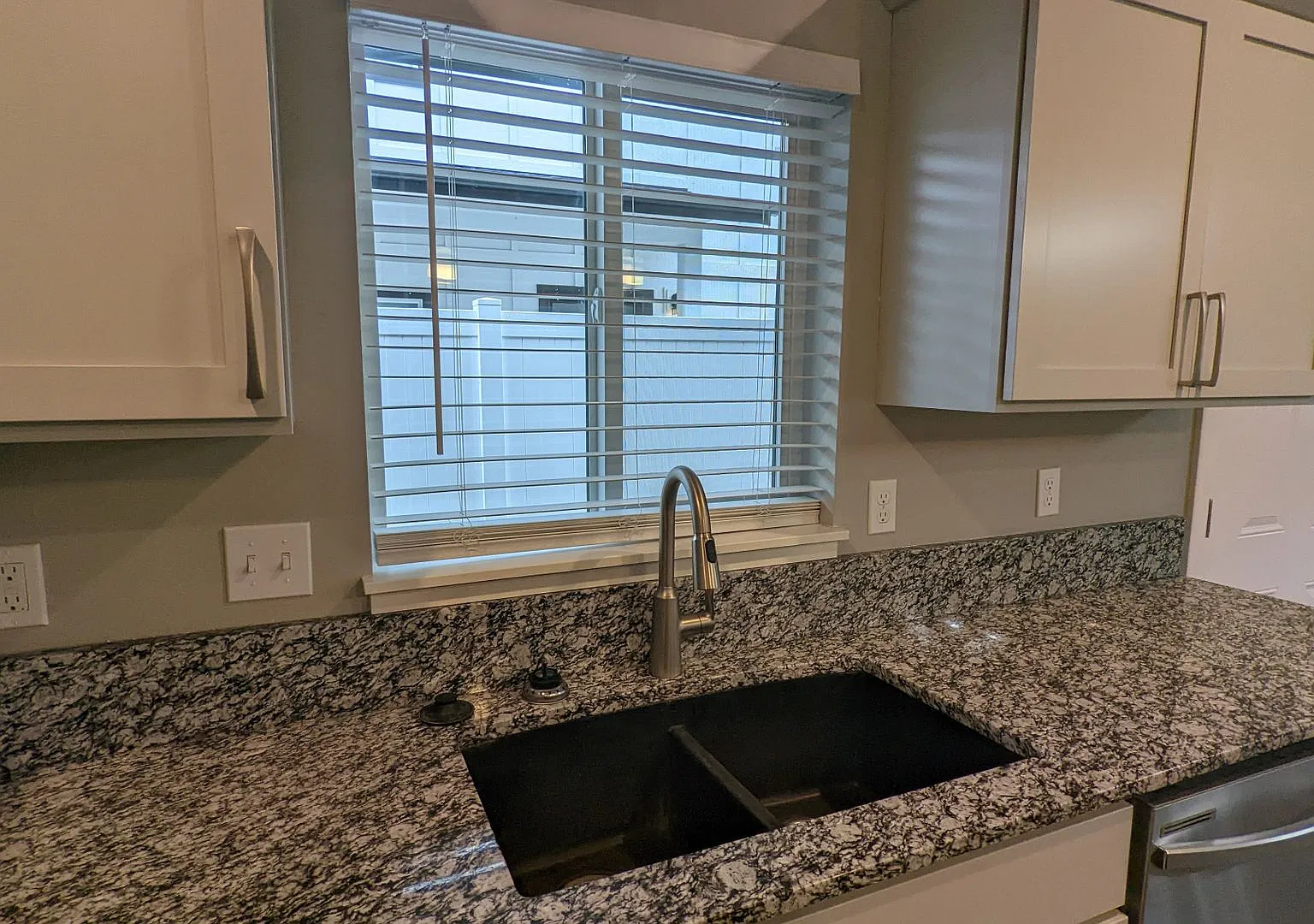 Post Falls Crown Pointe Home — Photo 3