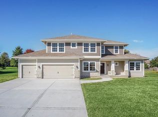16118 Kentucky View Dr, Belton, MO 64012