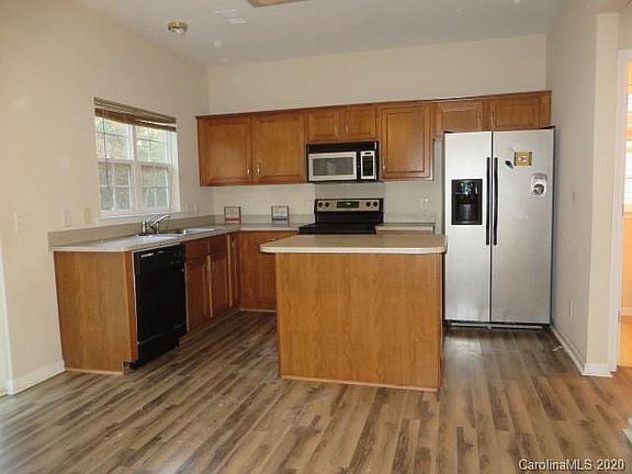 5th image of 10802 Claude Freeman Dr