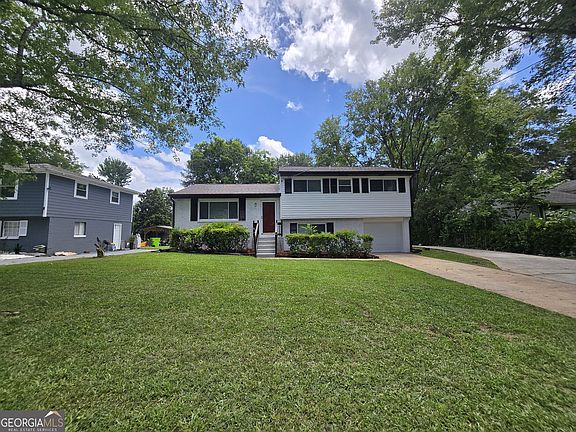 2nd image of 1743 Hillview Ave