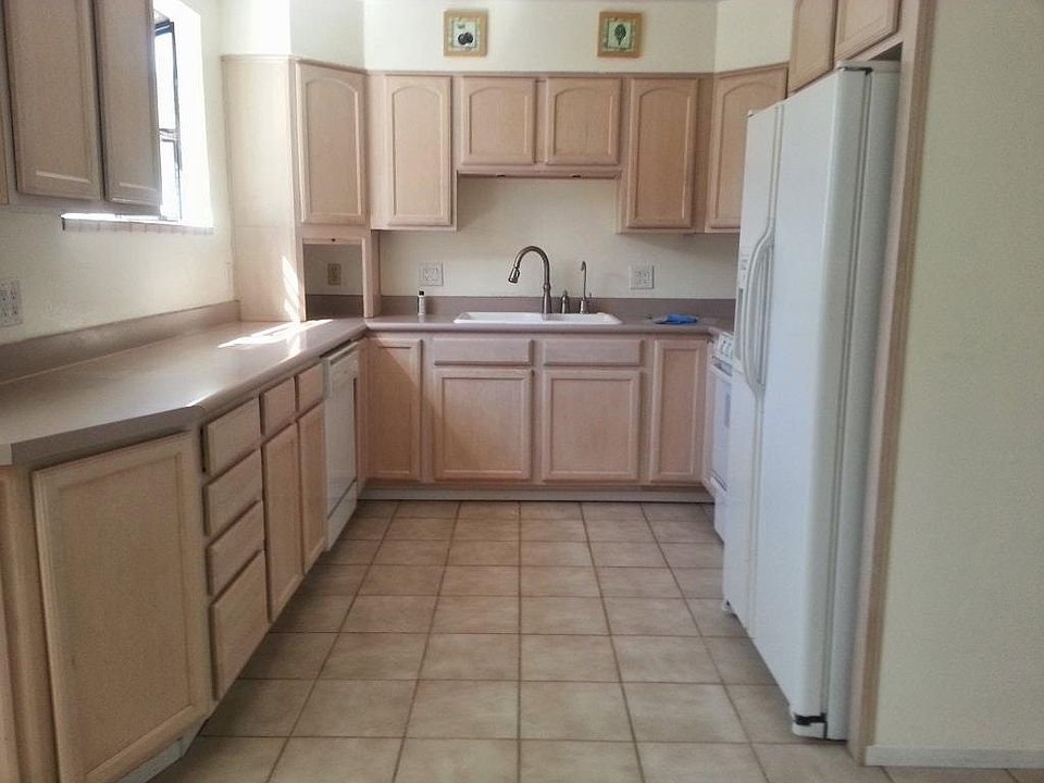 2nd image of 6921 Renkrib Ave