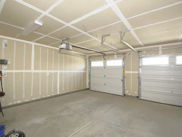 6601 E Saginaw Way — Photo 11
