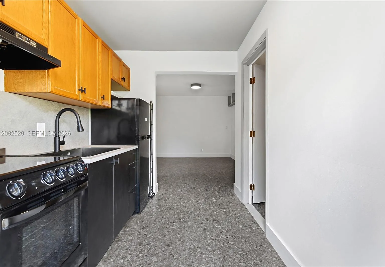 Oakland Park Second Add — Photo 2