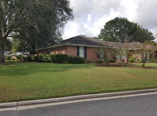 318 Edinburgh Ln, Orange Park, FL 32073