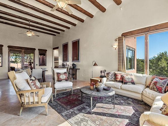 2nd image of 61 Paseo Del Antilope