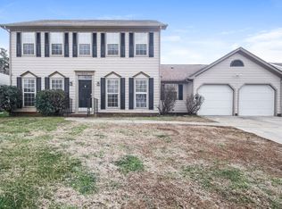 8320 Rhian Brook Ln, Charlotte, NC 28216