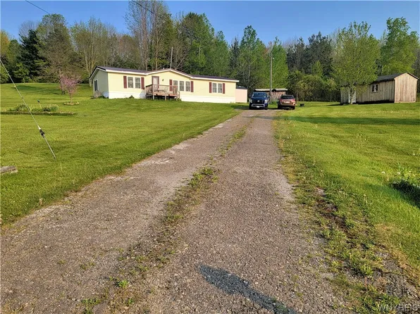 8197 Spring Valley Rd, Black Creek, NY 14714