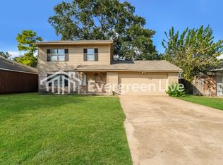 11122 Hanning Ln, Houston, TX 77041