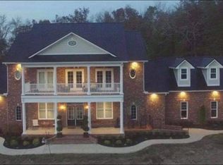 2886 Sims Rd, Sevierville, TN 37876