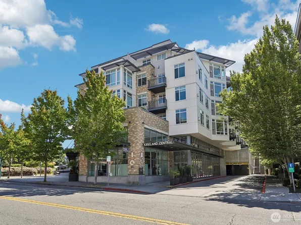 211 Kirkland Avenue #206, Kirkland, WA 98033