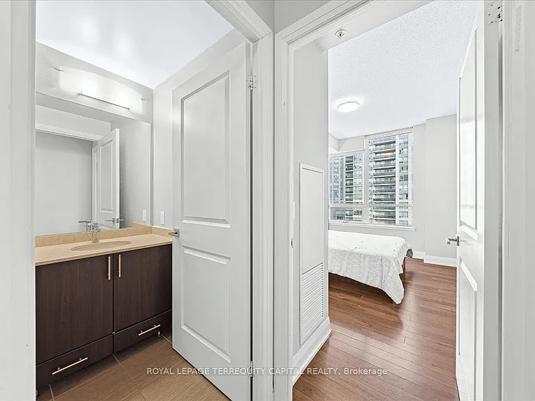 85 N Park Rd #505 — Photo 17