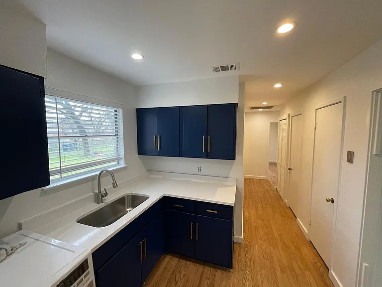2803 Andrea Ln — Photo 8